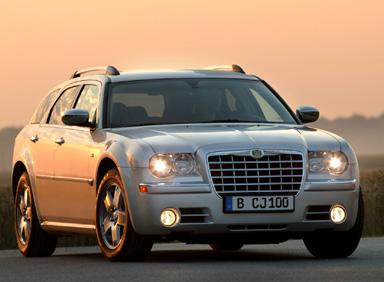 Fotky: Chrysler 300 Touring AWD (foto, obrazky)