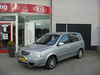 Fotky: Kia Carens 1.8 EX (foto, obrazky)