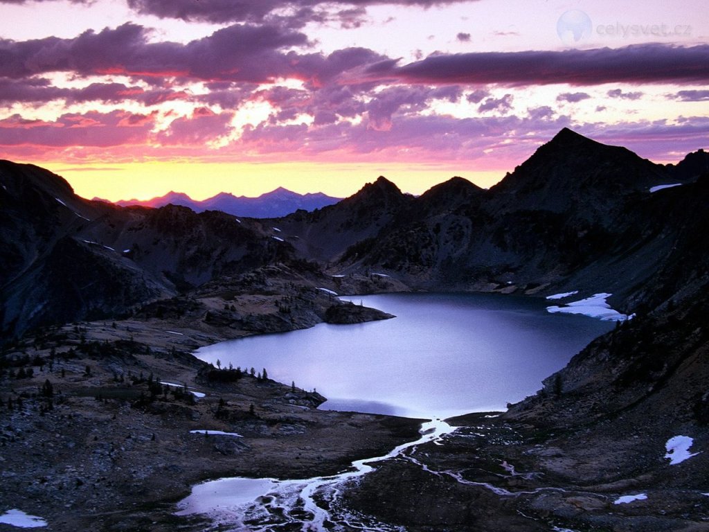 Foto: Sunrise Over Upper Ice Lake Basin, Glacier Peak, Washington