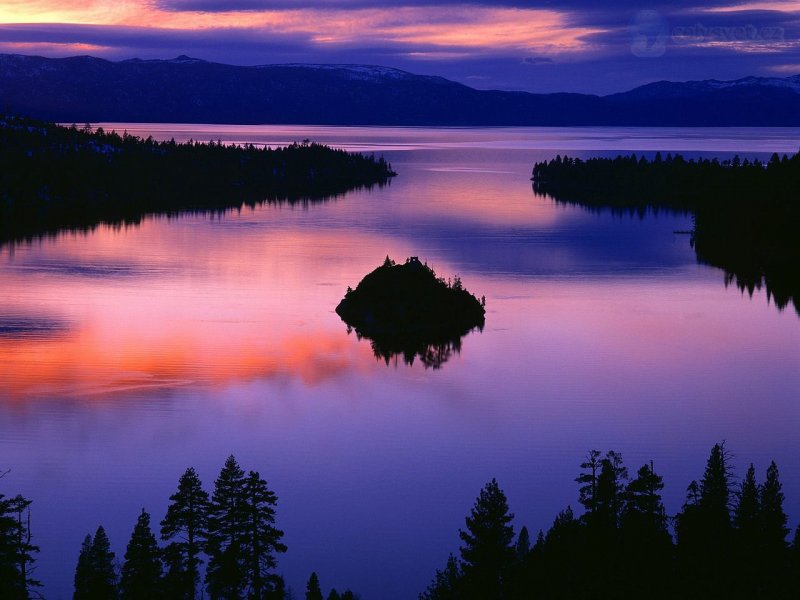 Foto: Twilight Color At Emerald Bay, Lake Tahoe, California