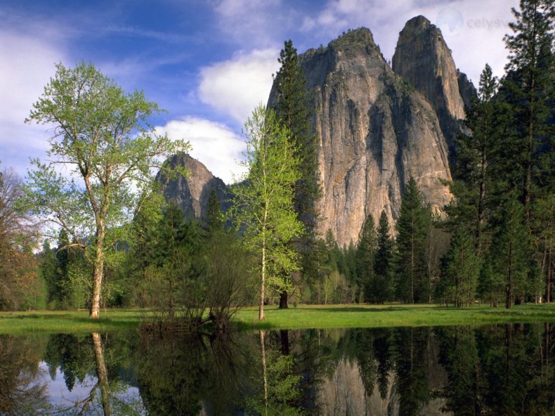 Foto: Cathedral Rocks And Spires, Yosemite National Park, California